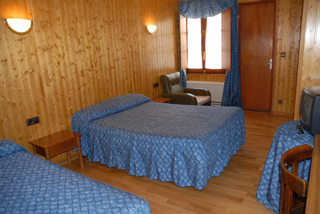 Hotel Europa Les Quarto foto